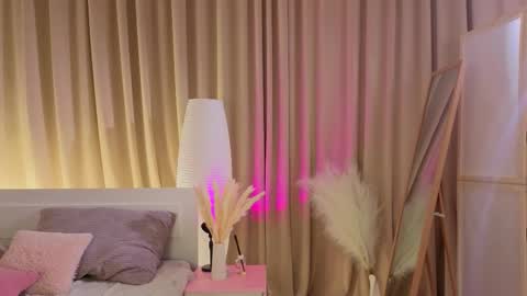 Avril online show from 02-20-26, 09:37