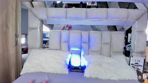 AvrilSalvatore online show from 07-28-26, 07:15
