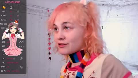 Snapshot of awawrin chatting on 11-25-25, 09:26 Awi online show from 11-25-25, 09:26