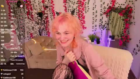 Snapshot of awawrin chatting on 11-27-25, 09:50 Awi online show from 11-27-25, 09:50