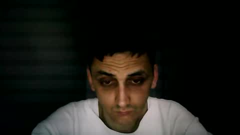 Snapshot of awesenheit chatting on 11-05-25, 07:47 awesenheit online show from 11-05-25, 07:47