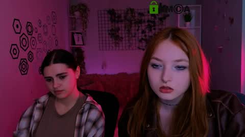 awesomeemma_ online show from 05-11-26, 11:05