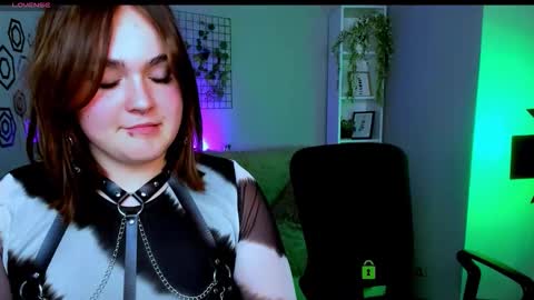 monica online show from 10-12-25, 09:36