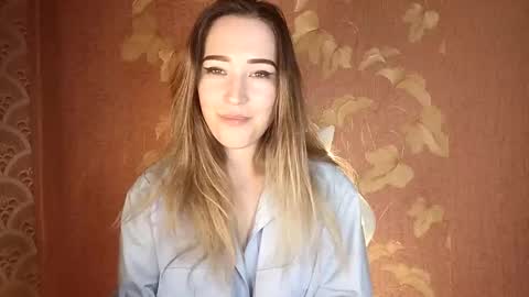 Awora Wolf online show from 09-18-25, 08:33