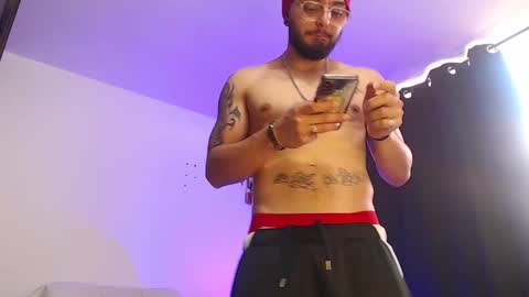 Independiente Model online show from 01-07-26, 12:51