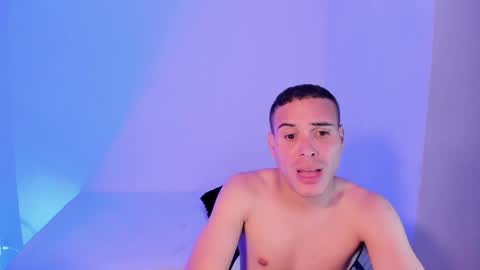 axel__fierro online show from 04-20-26, 09:38