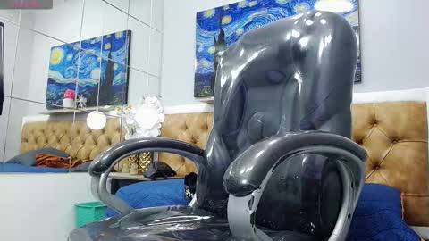 Axel online show from 03-10-26, 01:54