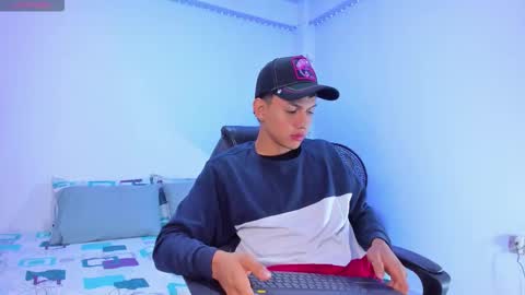 AXEL online show from 10-22-25, 11:54