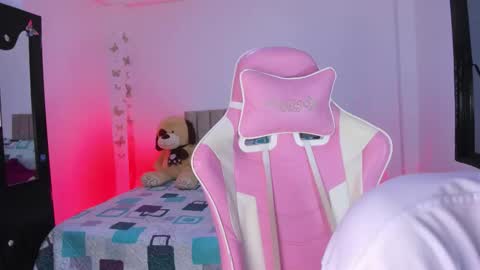 AXEL online show from 03-21-26, 03:55