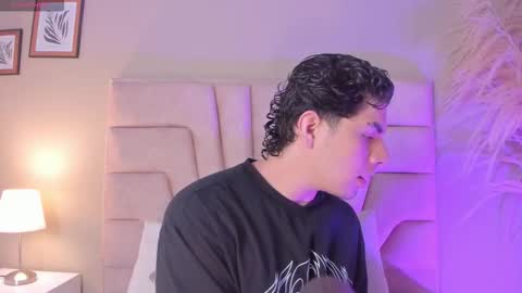 Yooung King  online show from 02-09-26, 11:14