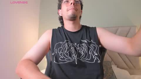 Yooung King  online show from 02-25-26, 02:54