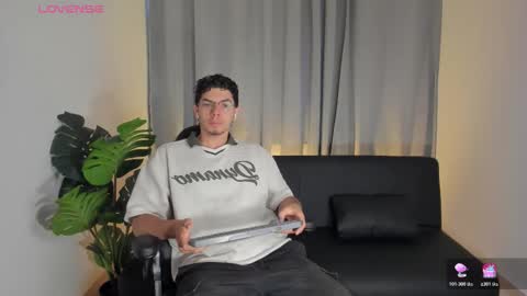 Yooung King  online show from 02-28-26, 09:27