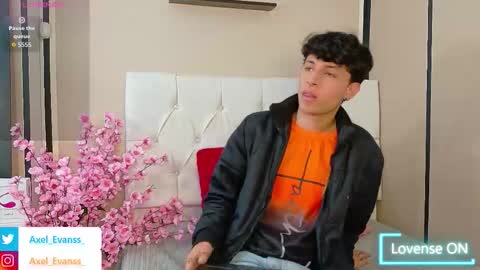 Axel Evanss online show from 10-14-25, 12:28