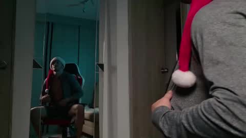 Axel Fairchaild online show from 12-20-25, 01:18