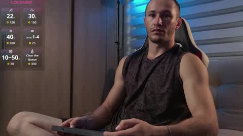 Axel Fairchaild online show from 04-25-26, 12:41