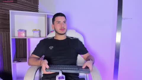 axel_grey_ online show from 11-02-25, 01:24