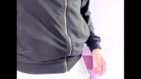 axel_grey_ online show from 01-13-26, 12:10