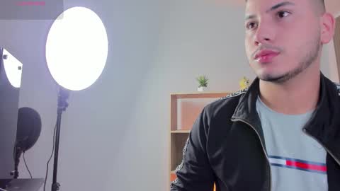 axel_grey_ online show from 03-14-26, 12:21