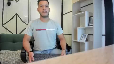 axel_grey_ online show from 07-18-26, 11:14