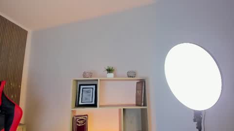 axel_grey_ online show from 07-23-26, 12:58