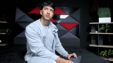 axel_hendrick online show from 04-27-26, 11:30