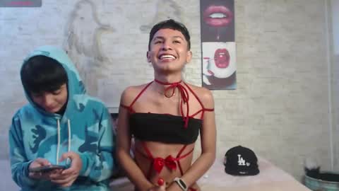 axel_milo_and_kairo online show from 03-10-26, 01:43