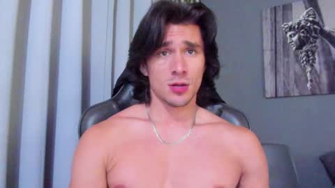 Axel online show from 12-12-24, 12:16