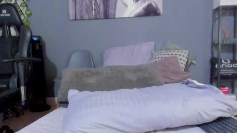 Axel online show from 01-07-25, 02:42