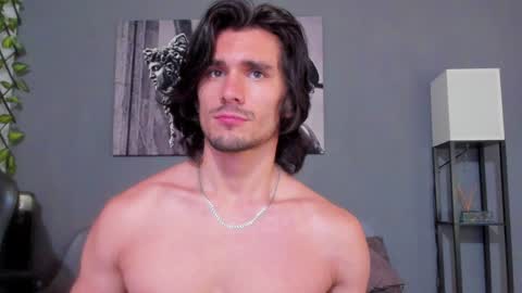 Axel online show from 01-16-25, 04:07