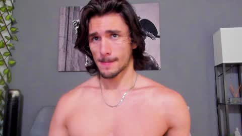 Axel online show from 01-25-25, 09:57