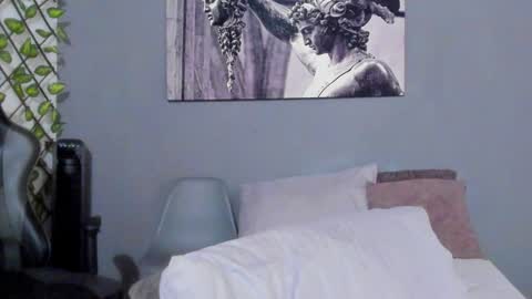 Axel online show from 02-07-25, 02:19