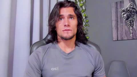 Axel online show from 03-04-25, 09:43