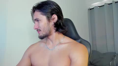 Axel online show from 09-30-25, 04:12