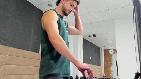 Snapshot of axel_porn_ chatting on 04-16-26, 01:34 Axel online show from 04-16-26, 01:34