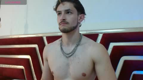 Snapshot of axel_porn_ chatting on 05-21-26, 01:01 Axel online show from 05-21-26, 01:01