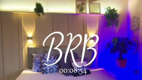 Axel  online show from 04-18-26, 07:07