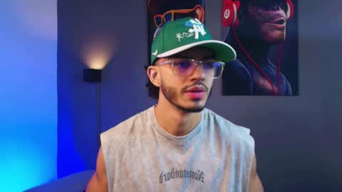 Snapshot of axel_stein03 chatting on 11-15-25, 10:26 axel stein NEW ACCOUNT online show from 11-15-25, 10:26