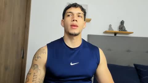 Snapshot of axel_taylor21 chatting on 09-30-25, 04:23 INDEPENDENT MODEL online show from 09-30-25, 04:23