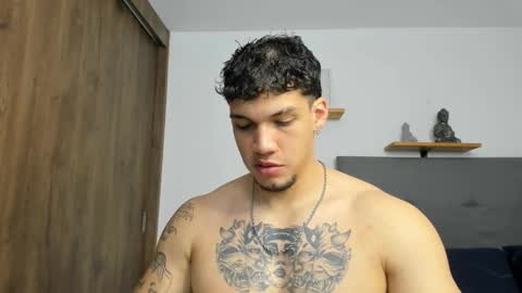 Snapshot of axel_taylor21 chatting on 10-04-25, 01:47 INDEPENDENT MODEL online show from 10-04-25, 01:47