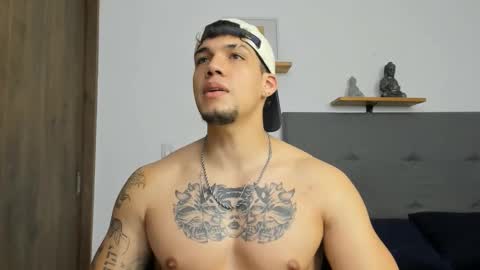 Snapshot of axel_taylor21 chatting on 10-16-25, 07:37 INDEPENDENT MODEL online show from 10-16-25, 07:37