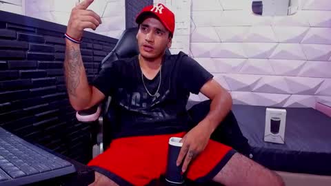 Snapshot of axell_cross2 chatting on 01-30-25, 07:59 Axell Cross2 online show from 01-30-25, 07:59