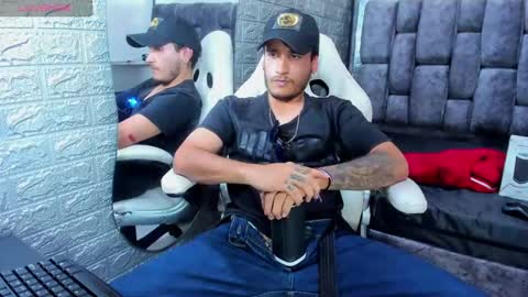 Snapshot of axell_cross2 chatting on 02-20-25, 07:41 Axell Cross2 online show from 02-20-25, 07:41