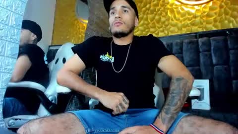 Snapshot of axell_cross2 chatting on 03-01-25, 08:42 Axell Cross2 online show from 03-01-25, 08:42