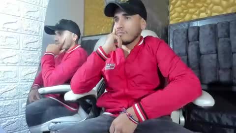 Snapshot of axell_cross2 chatting on 03-05-25, 01:31 Axell Cross2 online show from 03-05-25, 01:31