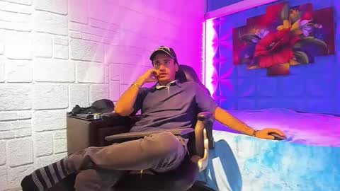 Snapshot of axell_cross2 chatting on 10-04-25, 08:45 Axell Cross2 online show from 10-04-25, 08:45