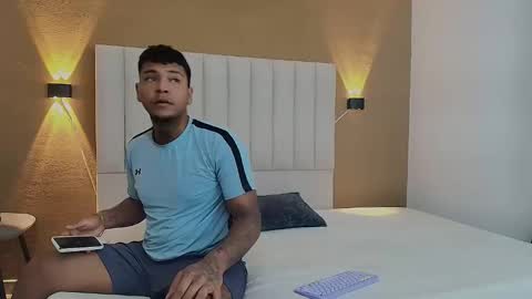 Axell online show from 04-12-26, 05:01