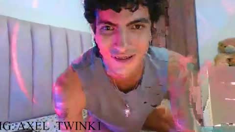 Axel  online show from 11-14-25, 01:59