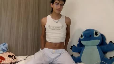 Axel  online show from 02-14-26, 11:01