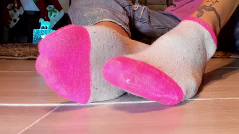 Snapshot of axellcollins chatting on 12-25-24, 10:16 im your little femboy  ALEX   online show from 12-25-24, 10:16