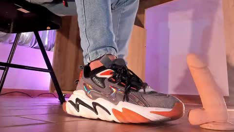 Snapshot of axellcollins chatting on 02-12-25, 09:43 im your little femboy  ALEX   online show from 02-12-25, 09:43